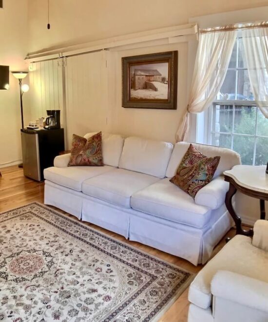 original 1000817068195640925 1758646144