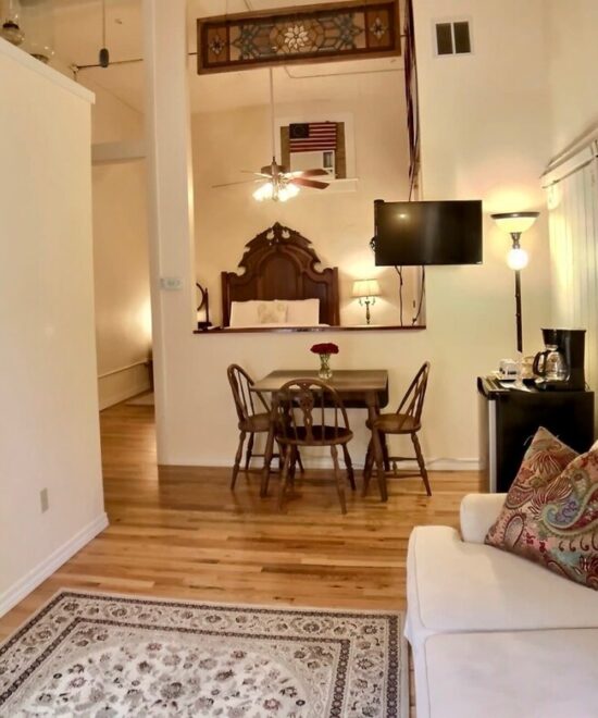 original 1000817068195640925 1758646158