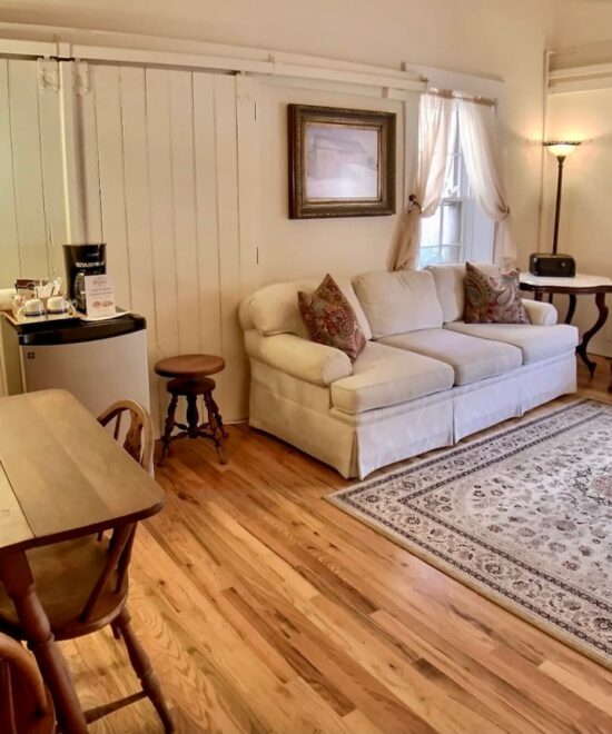 original 1000817068195640925 1758646167