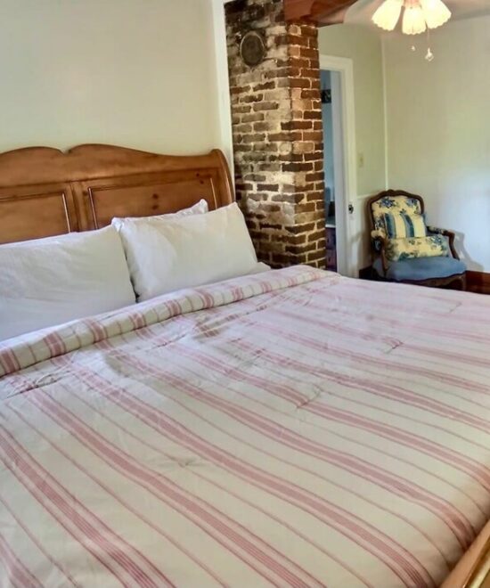 original 1016796149759659680 1773114550